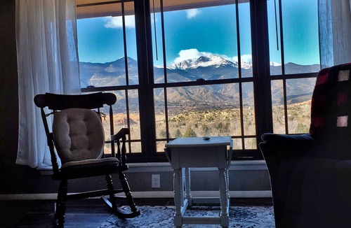 West Colorado Springs House | Spectacular views on Colorado Springs' Westside