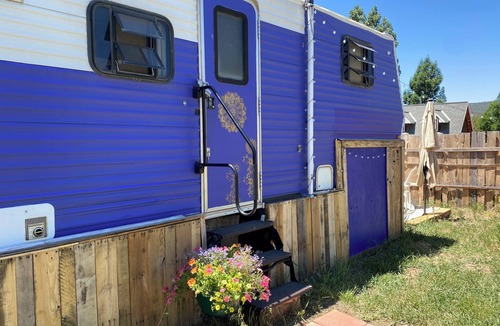 Paonia House | Stay in Grace: Beautiful Camper with World-Class Views in Wine Country of Paonia