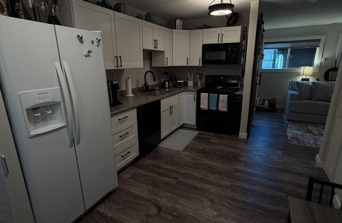 Sunnyheights Cottage | Steel City Cottage w/1 bed 1 bath Located in Pueblo