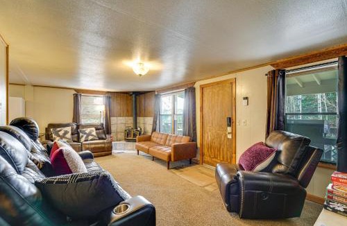 Rye House | Steps to Lake Isabel & Trails! Mtn-View Hideaway