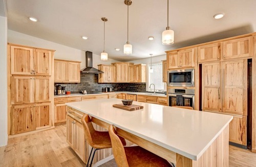 Nathrop House | Stone`s Throw Retreat