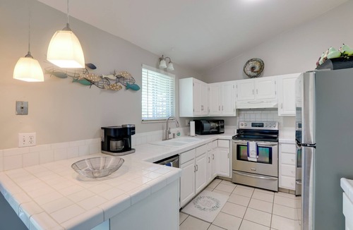 Columbine Valley House | Stress-Free Commuting! Extended Stay in Littleton
