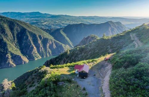 Sapinero House | Stunning 'Hideaway Ranch' in Black Canyon NP!