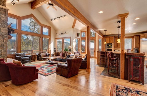 Warrior's Mark West Ski Chalet | Stunning Ski In/Out Peak 9 Chalet w/Hot Tub, Shuttle & Mtn Views. Sleeps 16.