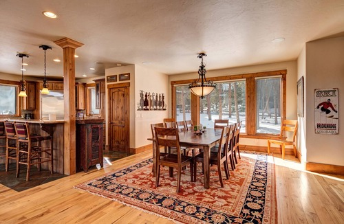 Warrior's Mark West Ski Chalet | Stunning Ski In/Out Peak 9 Chalet w/Hot Tub, Shuttle & Mtn Views. Sleeps 16.