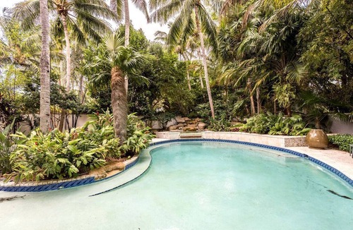 Big Coppitt Key House | Stylish Oceanfront Vacation Rental with Private Beach, Pool, and Hot Tub in Florida Keys