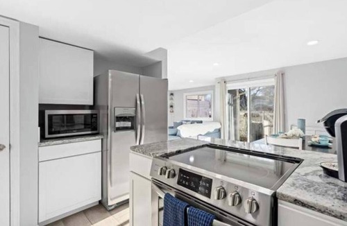 Dam East - West House | Stylish Townhome - Pond/Pool/Hot Tub/Tennis