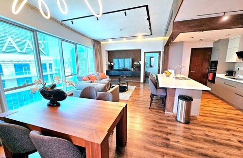 Jewell Heights - Hoffman Heights Apartment | Sunrise Homes - Luxurious 1 BR - Marina Promenade