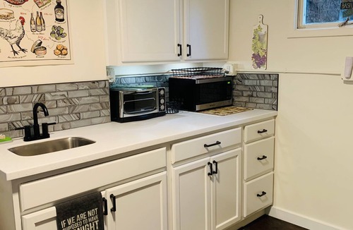 Loveland Apartment | Sweetheart City Inn! Clean&Private, centrally located, free on premise parking