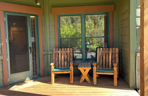 Mountain House Condo | Tenderfoot Lodge, Walk To Ski Lifts At Mountain House in Keystone