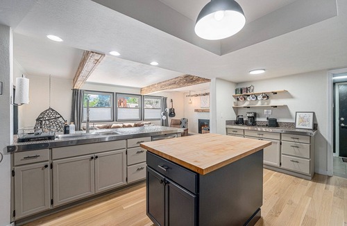 Northwest Arvada House | The Arvada Social: Arcade, Hot Tub & Outdoor Living