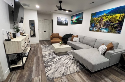 Aurora House | The Casita - Private Guesthouse in the heart of Aurora!