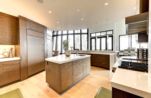 Park City House | The Colony | Walk To Slopes, Hot Tub, Parking | KBM Resorts | Walk to Slopes, Hot Tub, Parking | 2 homes, 9 Bedrooms | ML-2510
