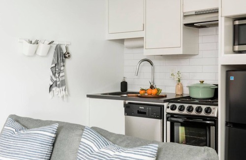 Virginia Highland Apartment | The Eleanor – Rooftop + City Skyline Views ATL