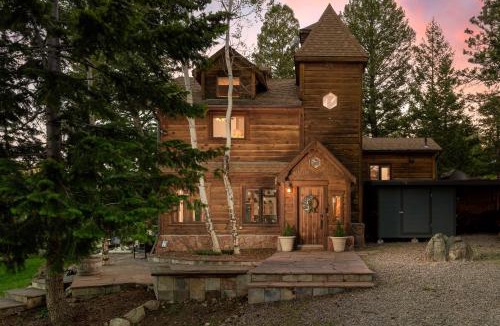 Evergreen House | The Evergreen Castle