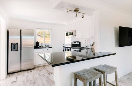 Naples Park House | * * The Gem * * Beach, Location, Quality & Comfort