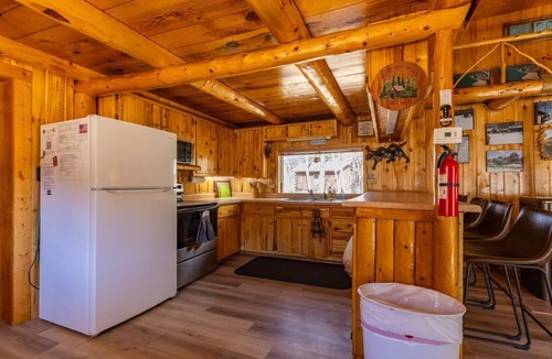 Rio Vista Estates Cabin | The Happy Place Cabin