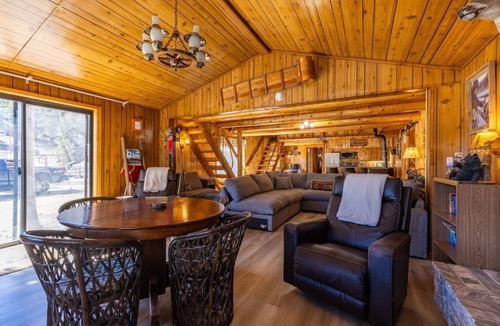 Rio Vista Estates Cabin | The Happy Place Cabin