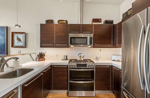 Dolores Lofts Villa | The Haven Loft – Luxe modern townhouse
