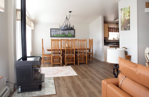 Howard House | The Hideaway - Secluded 37-Acre Mountain Retreat Near Salida