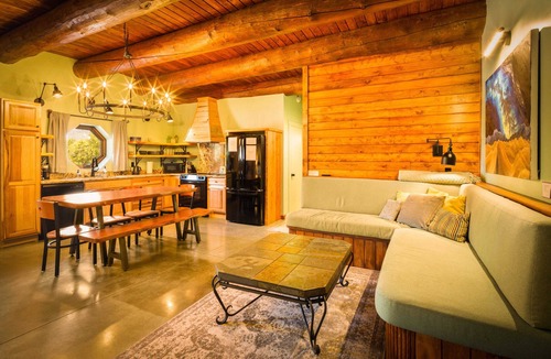 Baca Grande Cottage | The Hobbit Home/Hot Tub/2 Saunas/2 Fire Pits