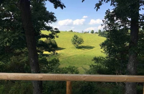 Pineville House | The Inn at Outlaw Ridge - Unit B