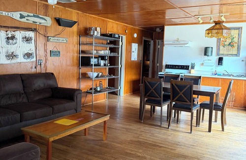 Rye Cabin | The Lodge Cabin #2