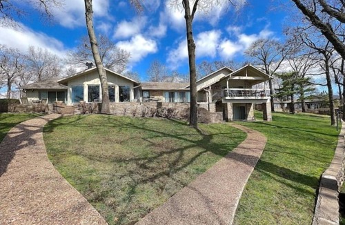 Cleora House | The Nautical Nook - lake front house on Duck Creek