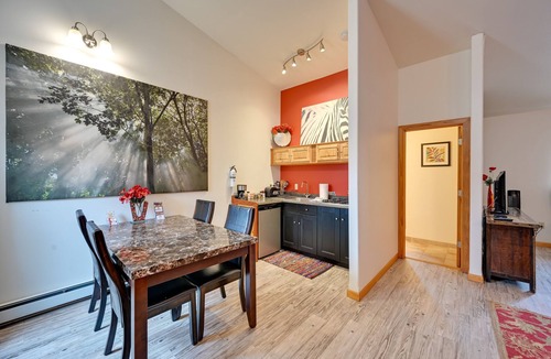 Crestone Apartment | The Open-Plan Penthouse
