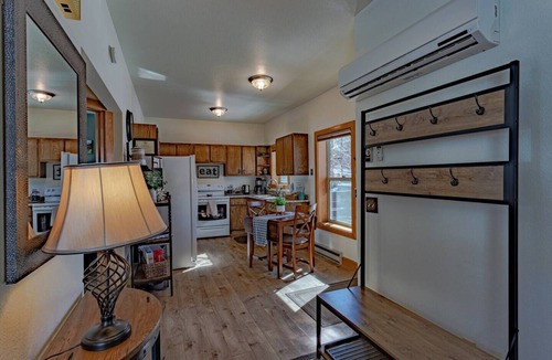 Ouray Condo | The Ouray Nook – Modern Comfort & AC | Sleeps 4