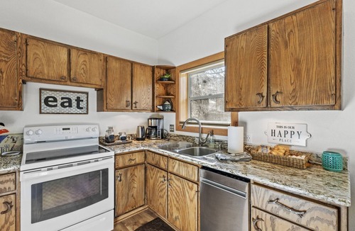 Ouray Condo | The Ouray Nook – Modern Comfort & AC | Sleeps 4