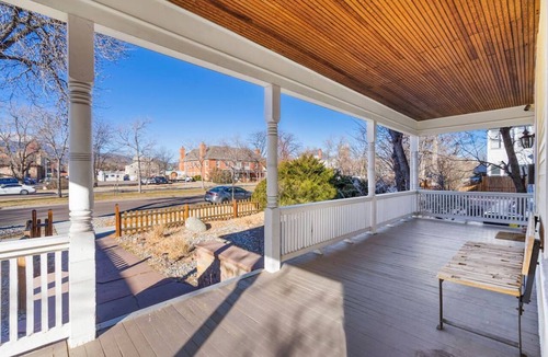 Downtown Colorado Springs House | The Pendleton Lodge-8 bedrooms/3baths-heart of COS