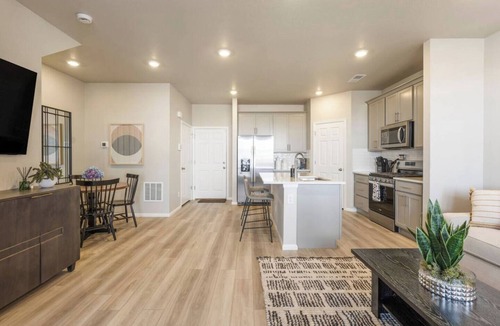 Aurora House | The Rome Street Retreat - Near DIA, the Gaylord & Buckley