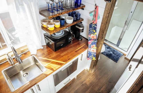 Cascade-Chipita Park House | Tiny House in the Big Mountains w/Hot Tub & EV Charger! Near Colorado Springs!