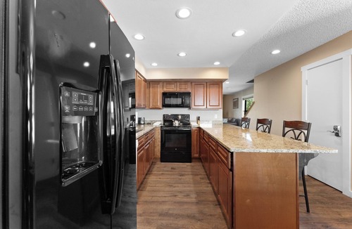 Baldy Mountain House | Townhome w/Private Sauna that's Close to Breck's Main Street & Bus Route!