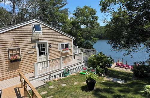 Mashpee Cottage | Tranquility Stays Here: Peaceful 2-bedroom cottage with AC on Pimlico Pond.