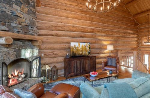 Mountain Village Villa | Tristant 108 by Exceptional Stays