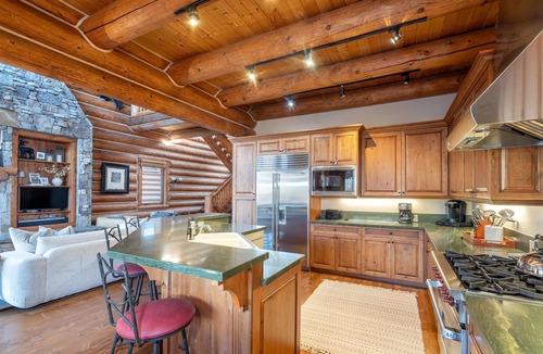 Mountain Village House | Tristant 205: Ski&Hiking Access w/Hot Tub,Views | 3BR Luxury in Mountain Village
