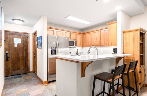 Four O'Clock Condo | True Ski in/Out; Steps from Chairlift, Hikes
