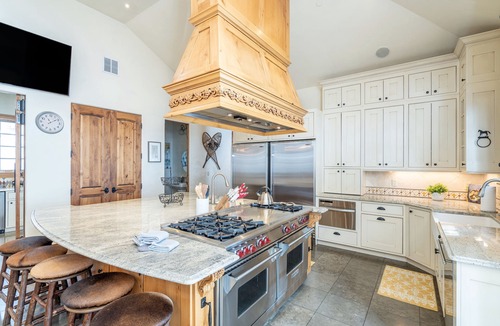 Mountain Village House | TWIN ELK- Luxury Estate, Game Room, Hot Tub, Easy ski Access
