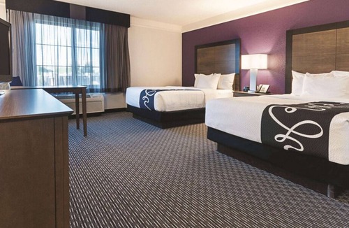 Grand Junction Hotel | Two Non-smoking Rooms w/2 Double Beds at La Quinta Inn by Wyndham Grand Junction