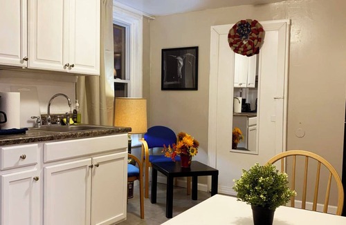 Spruce Hill Apartment | UInn-At UPenn; 3A;2 bedroom/1 bathroom at the heart of University City
