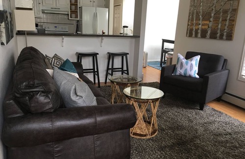 Glenwood Grove - North Iris Condo | UNAVAILABLE - Perfect Executive Style Home. 3B/2B in Northeast Boulder.