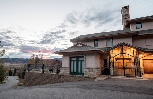 Steamboat Springs House | Under the Gondola - Flat Top Suite, Dog Friendly!