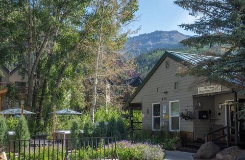 Telluride Hotel | Updated Hotel Room With Kitchenette, Seating Area at the Mountainside Inn