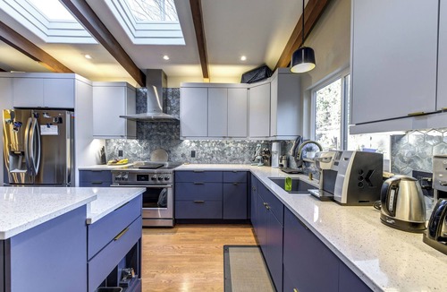 Evergreen House | Updated Mid-Century Modern 3-bedroom ranch with fitness room in Evergreen