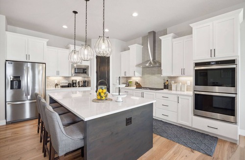 Centerra House | Upscale Waterfront Estate w/ Mtn Sunset Views!