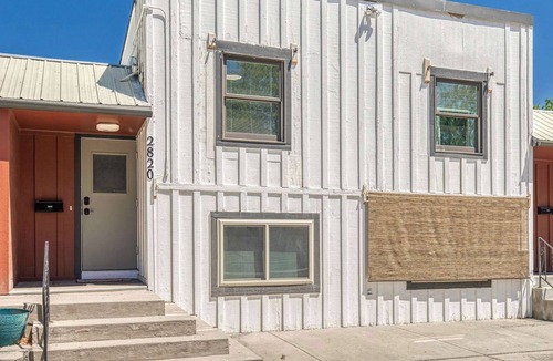 Depot Bench Apartment | Uptown 1 Bedroom Flat Near the Boise Train Depot