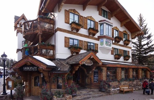 Vail Apartment | Vail/Loft-304 - A1-Location: Stylish Condo adjacent to Gondola and Ski-school