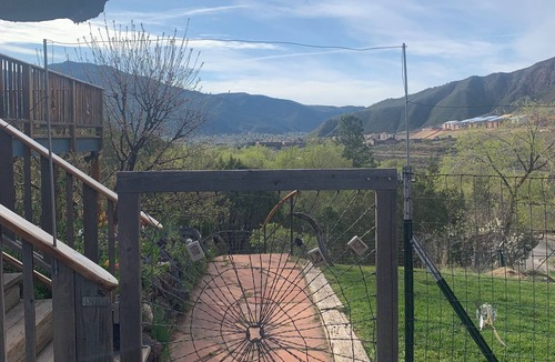 Glenwood Springs Apartment | Very Private, Close to all Glenwood attractions, Pets welcome. 420 friendly!
